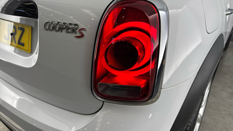 MINI Countryman 2.0 Cooper S ALL4 5dr Auto [Chili/Media Pack XL] Petrol Hatchback